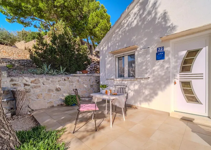 Robinson Eda Nyaraló Murvica