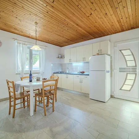 Hébergement de vacances Robinson Eda *