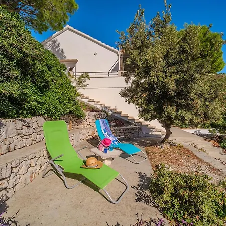 Robinson Eda * Murvica (Brac)